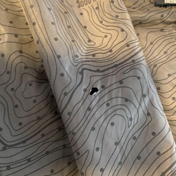 Men’s NorthFace Jacket - Picture 3 of 3